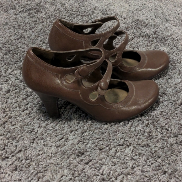 High heeled round toe strappy shoes - Picture 2 of 5